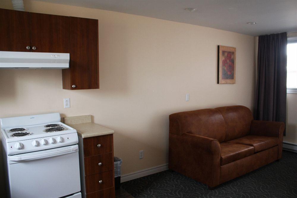 Grand Motel Saint-Hubert Longueuil Εξωτερικό φωτογραφία