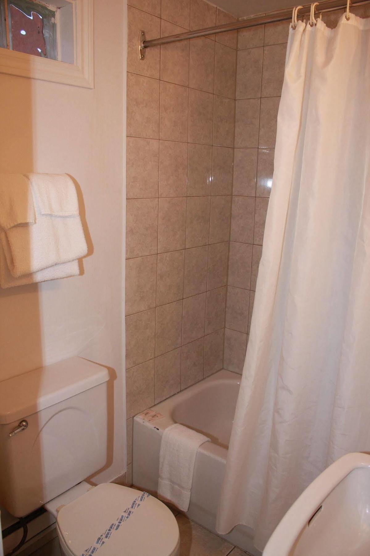 Grand Motel Saint-Hubert Longueuil Εξωτερικό φωτογραφία